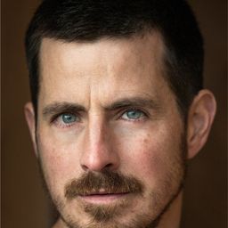 Craig Olejnik 飾演 Jimmy MacNeil