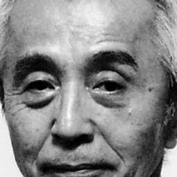 山本亙 飾演 