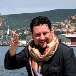 Devid Cecconi 飾演 Giacomo