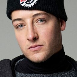 Giordano Rossi 飾演 Julio