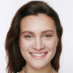 瑪蓮娜布羅 - 東德名模日記演員 飾演Suzie