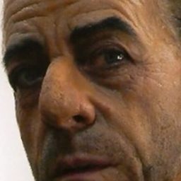 Norbert Rutili 飾演 Le notaire