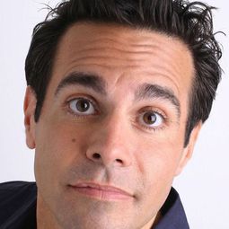 瑪利歐·坎東 - Fish N Chips: The Movie演員 飾演Fish (voice)