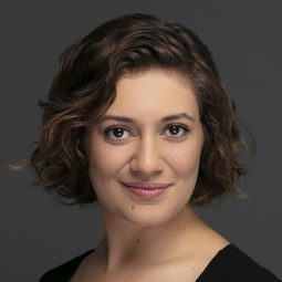 艾肯·柯普圖 - 失匙開鎖佬演員 飾演Bankacı