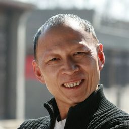 李鳴 - 那時花開演員 飾演老王