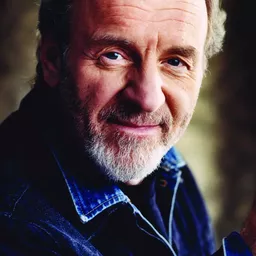 Colm Wilkinson - 孤星淚演員 飾演Bishop