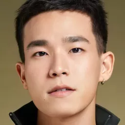 阿瓦特·拉塔納平薩 飾演 Winai