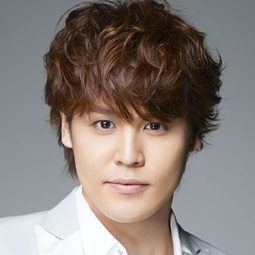 宮野真守 飾演 Ultraman Zero (voice) / Darklops Zero (voice)