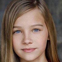 Bella Lotz - 最後的願望演員 飾演Daughter