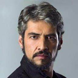 Gabriel Porras 飾演 Paco