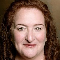 蘿絲提·舒維默 - 亡命同學會演員 飾演Officer Marsh