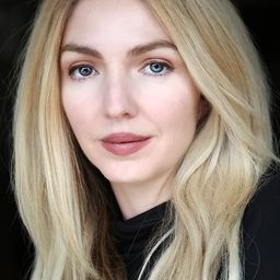 Vanessa Zima 飾演 Inger Christianson