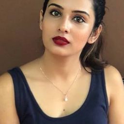 Shree Gopika 飾演 Paru