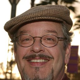 喬·阿拉斯基 - 翠兒的高空飛行大冒險演員 飾演Tweety / Sylvester / Bugs Bunny / Daffy Duck / Marvin the Martian / Colonel Rimfire / Henery Hawk / Pepe Le Pew (voice)