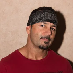 Chavo Guerrero 飾演 Wrestling Referee