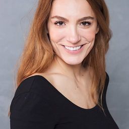 Gökşen Ateş 飾演 