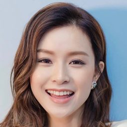 文詠珊 飾演 Isabel Au