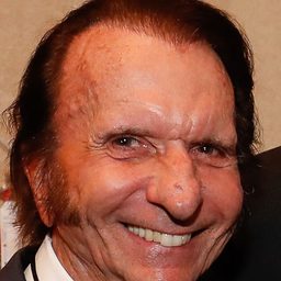Emerson Fittipaldi - 1演員 飾演Self