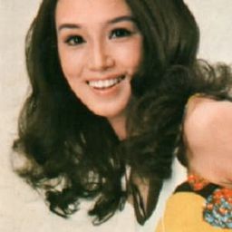 尾崎奈々 飾演 真山みふゆ