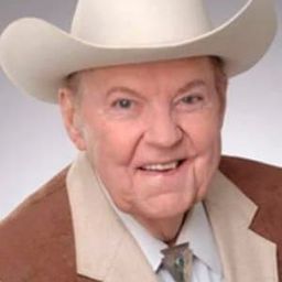 Rex Trailer 飾演 Dr. Reynolds