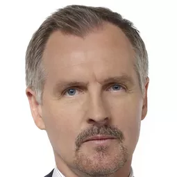 安德魯·艾爾利 - My Gal Sunday演員 飾演President Richard Thompson