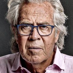 Jørgen Leth 飾演 Voice-over (from Det perfekte menneske) / Self - Director / +