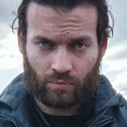 安東尼奧·瓦萊斯 飾演 Paul Cobb