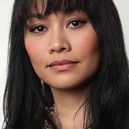 德芮·卡斯楚 - i 世代殺人社群演員 飾演Natasa