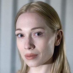 芮安·瑞斯 - Rebel Moon — 第 2 部：烙印之人演員 飾演The Queen