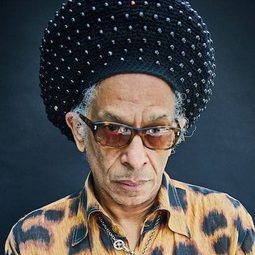 Don Letts 飾演 Tyrone