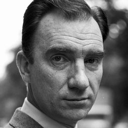 Fernando Fernán Gómez - On Earth as It Is in Heaven演員 飾演Dios Padre