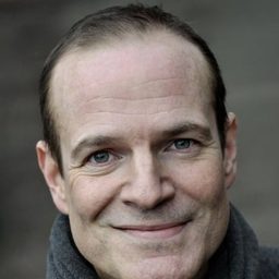 Jacob Ericksson 飾演 Birger