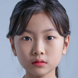 Lee Hyo Bi - 保護者演員 飾演Jun-ho's Daughter