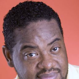 Grizz Chapman 飾演 Jim