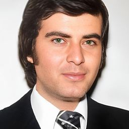 塔里克·奧坎 飾演 Seyit Ali