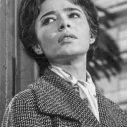 Pina Pellicer - 獨眼龍演員 飾演Louisa