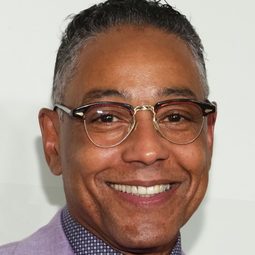 吉安卡羅·埃斯波西托 飾演 Mayor Cicero