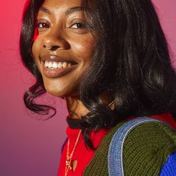 Tia Nomore 飾演 Gia