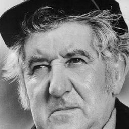 Will Fyffe 飾演 Fergus McAndrews