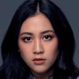 Sherina Munaf 飾演 Earwig's Mother (voice)