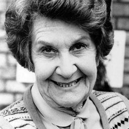 Constance Chapman 飾演 Gran