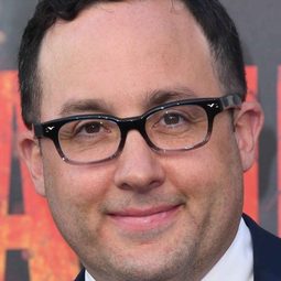 P. J. Byrne 飾演 Record Exec