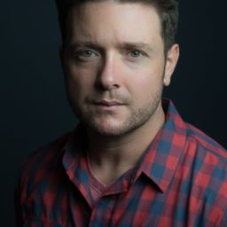 尼克·尼科提拉 飾演 Chad