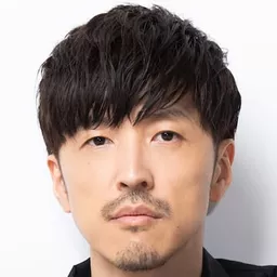 櫻井孝宏 飾演 Metphies (voice)
