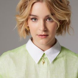 Pommelien Tijs 飾演 Miranda