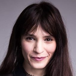 Penelope Tsilika 飾演 Penelope