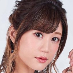 阿部 裏果 飾演 Hresvelgr (voice)