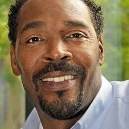 Rodney King 飾演 