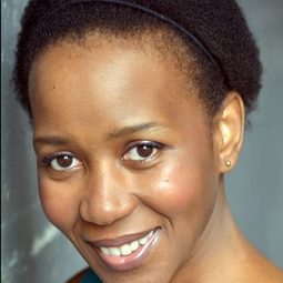 Dumisile Owane 飾演 Teenage Girl (voice)