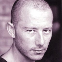 Darren Morfitt - 殺威瑪先生演員 飾演Steve